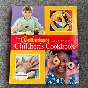 Good Housekeeping Illustrated Children's Cookbook - Red and Yellow
